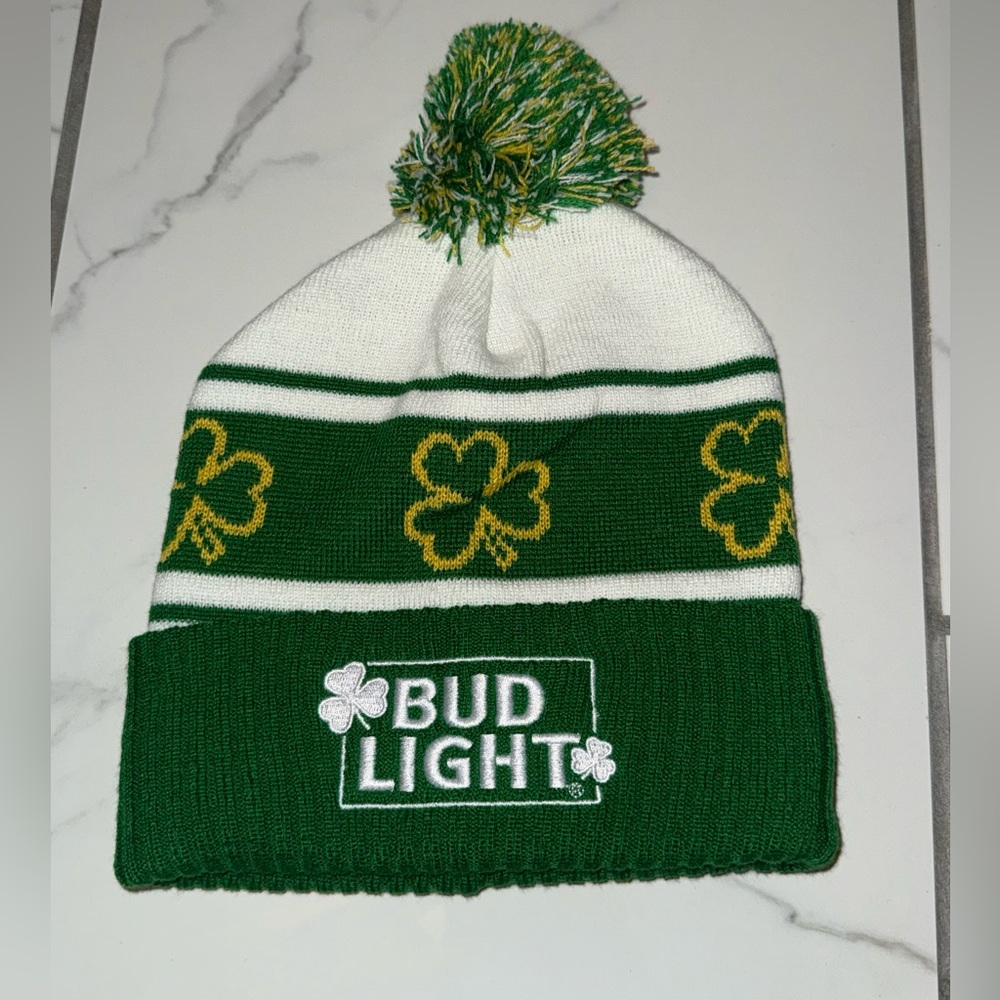 budlight green and white beanie hat